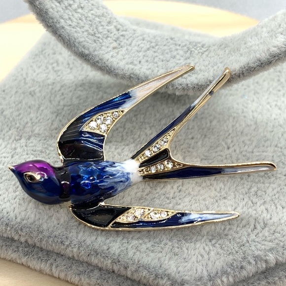Jewelry - Bird Blue Brooch